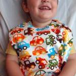 Organic Toddler bib Cars