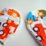Organic Toddler bib Cars