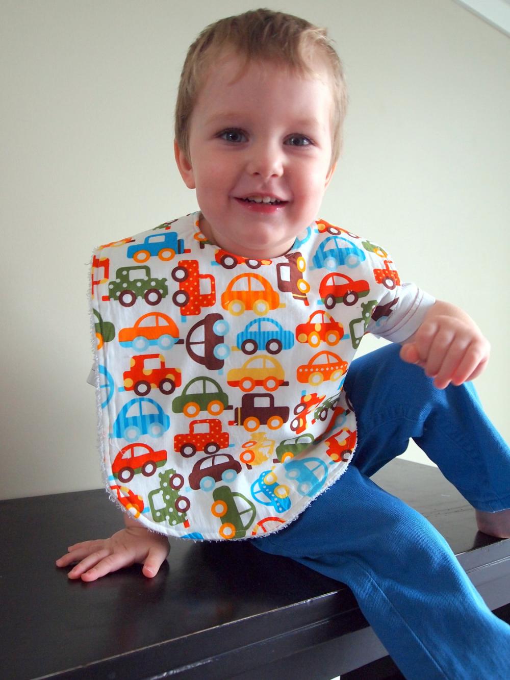 Organic Toddler bib Cars